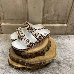 Gypsy Jazz Tan Leopard Mama Mia Sandal